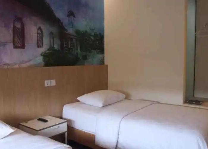 The City Hotel