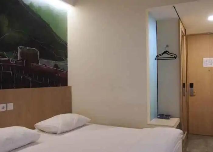 The City Hotel