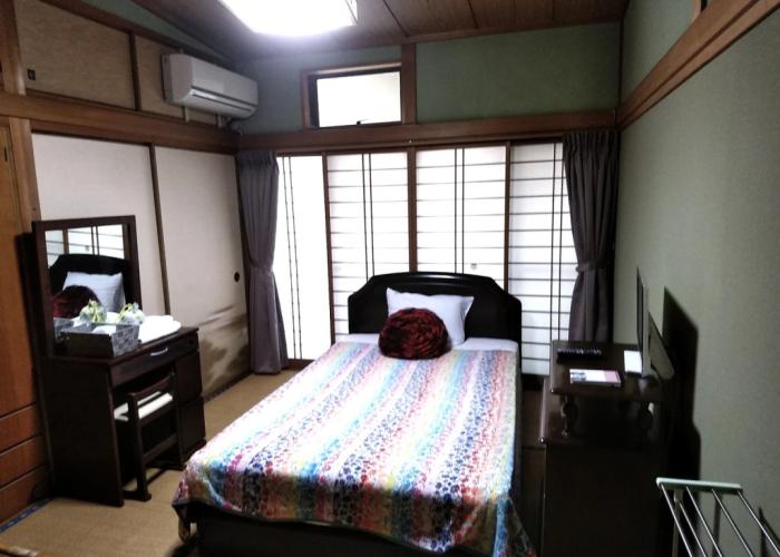 Hitoyoshi Morinohall Ladies in - Female Only