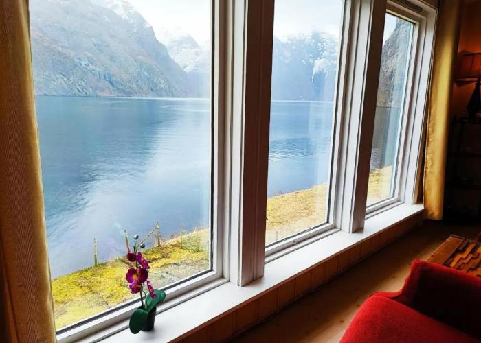 Visit Undredal