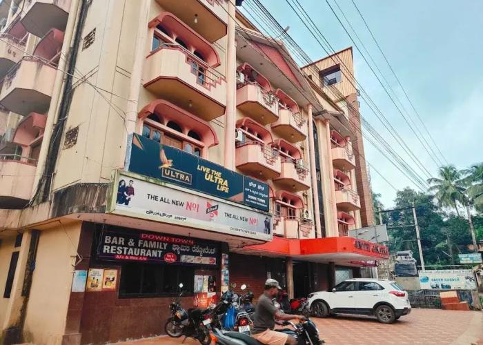 Hotel Gokarna International