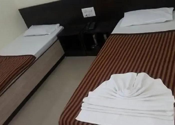 Iroomz VKG Complex