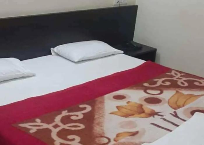 Iroomz VKG Complex