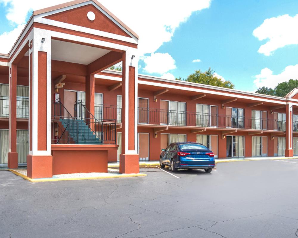 OYO Hotel Mustang Silverspring FL