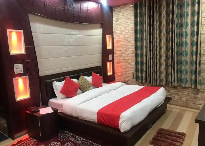 Hotel Grand Raga