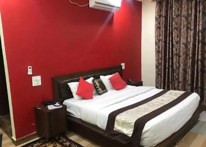 Hotel Grand Raga