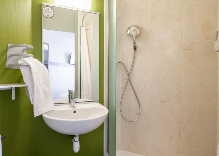 B&B HOTEL Strasbourg Nord Artisans