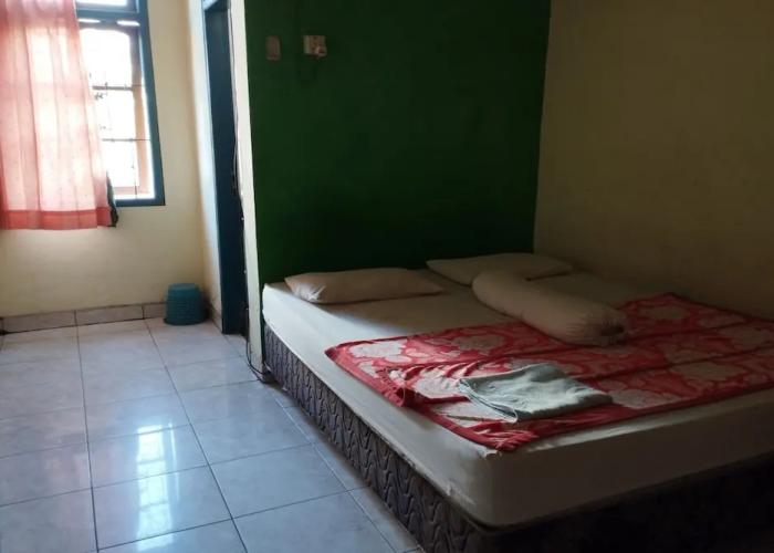 SPOT ON 93535 Pondok Gusang Kuala Near Pelabuhan H Basran