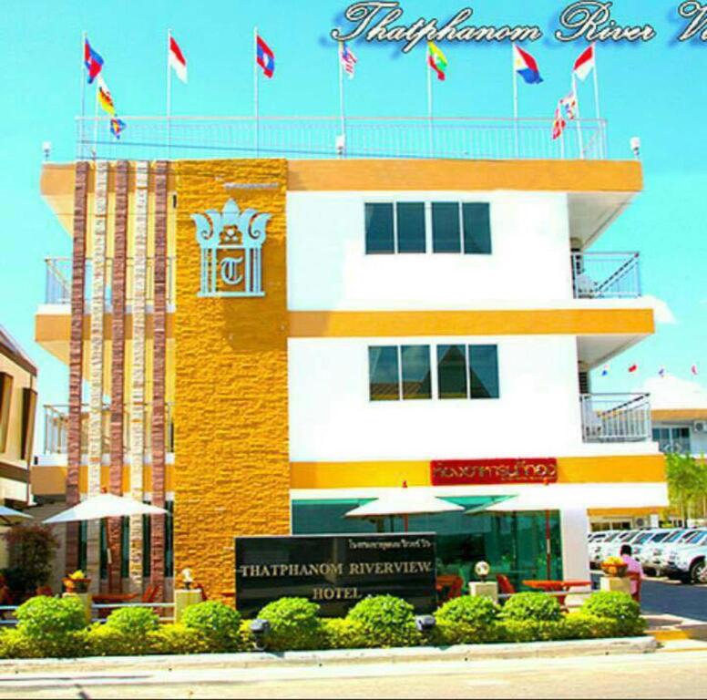 Thatphanom River View Hotel