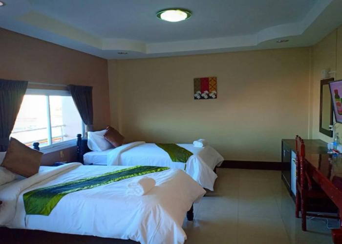 Submukdaphoomplace Hotel