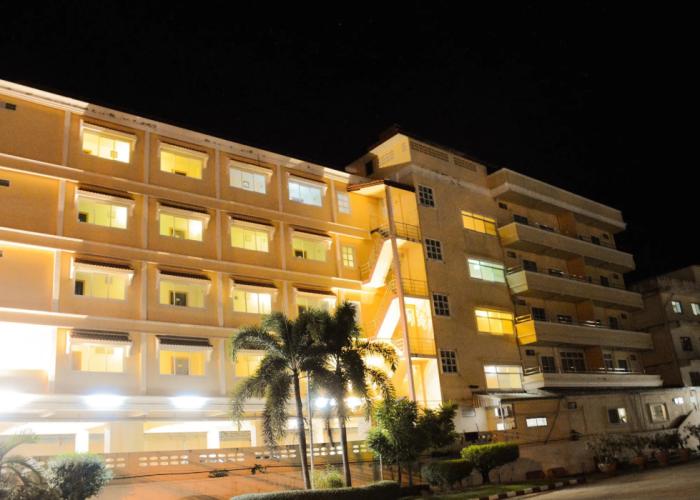 Submukdaphoomplace Hotel