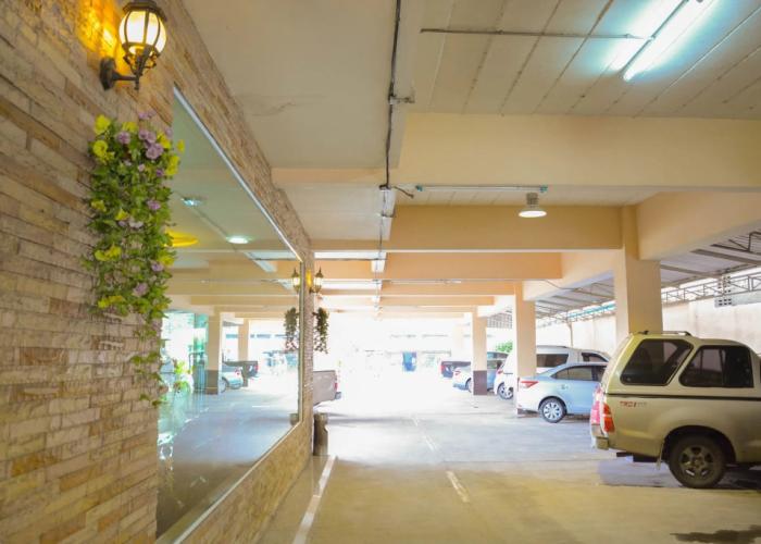 Submukdaphoomplace Hotel