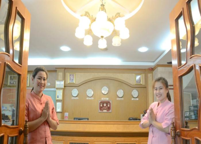 Submukdaphoomplace Hotel