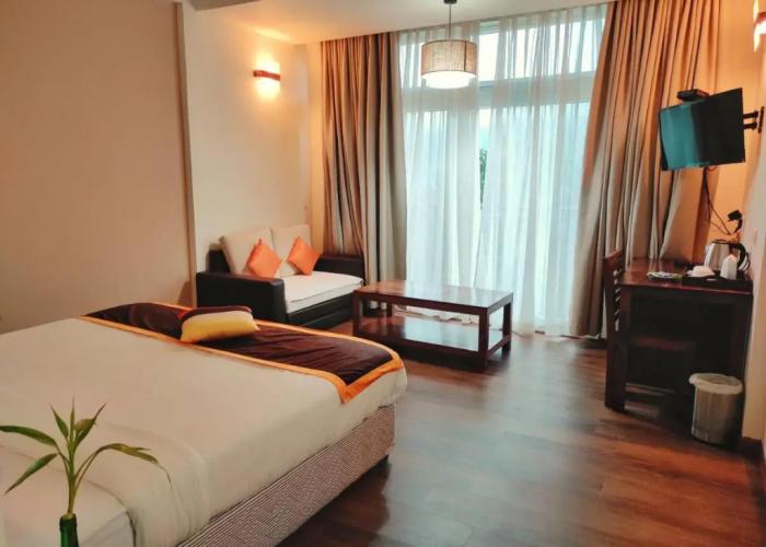 Shola Crown Resort - Munnar