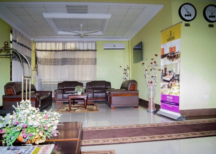 Flomi Hotel