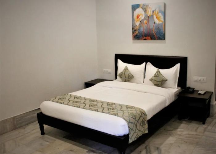 Central Hotel
