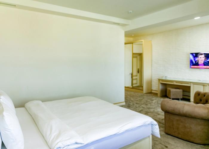 Golden Beach Hotel