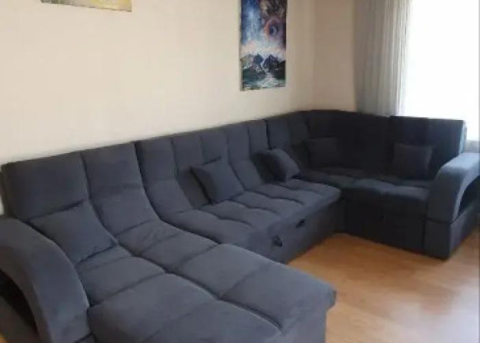 Dvukhkomnatnaya kvartira v tsentre Flat