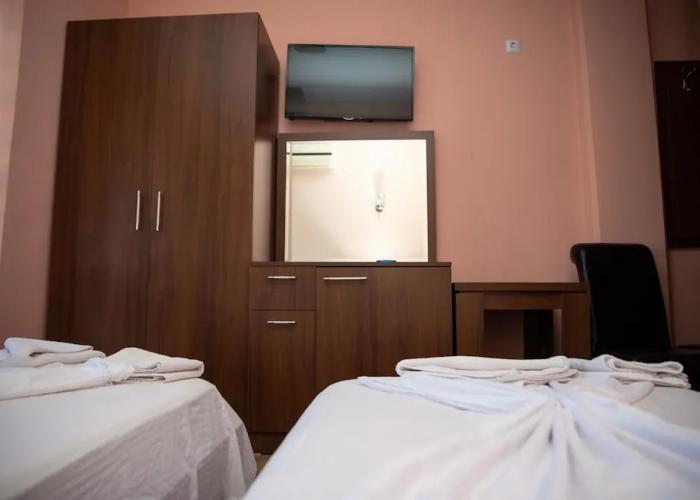 Hotel Leo