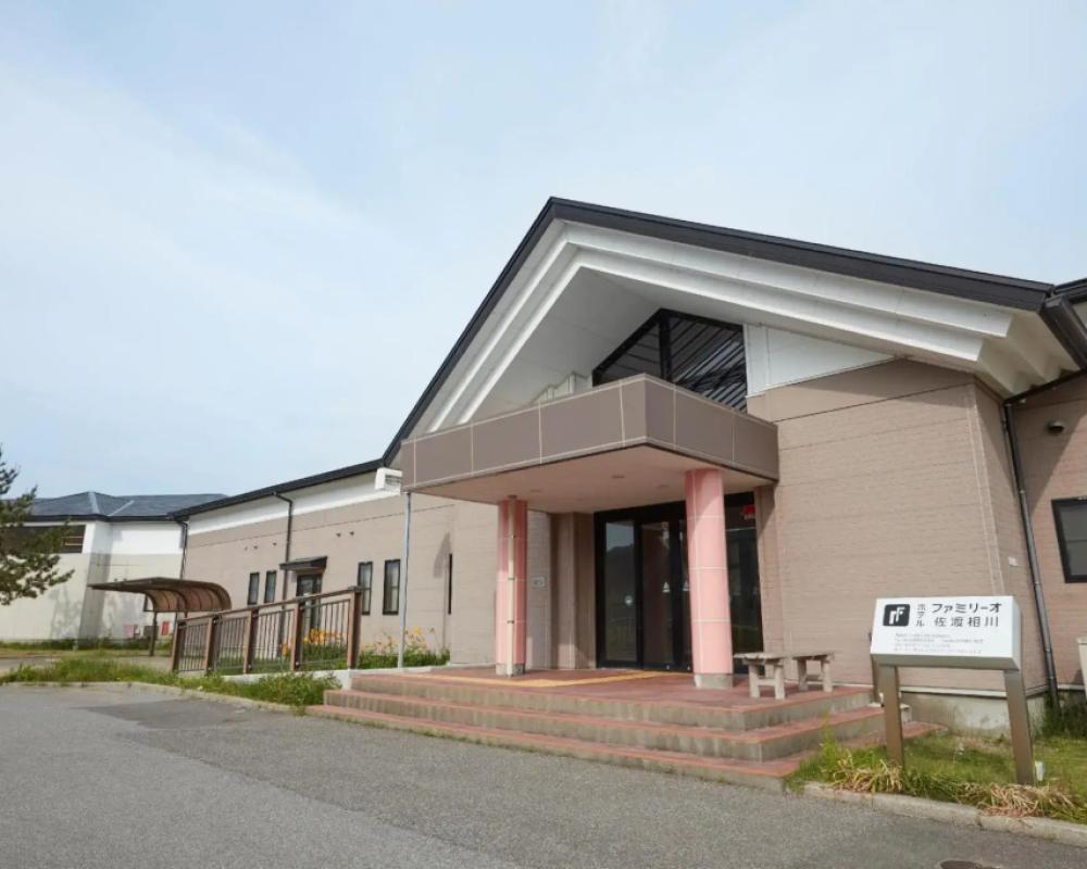 Hotel Familio Sado Aikawa