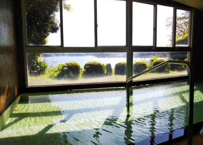 Sado Ryotsu Shiizaki Onsen