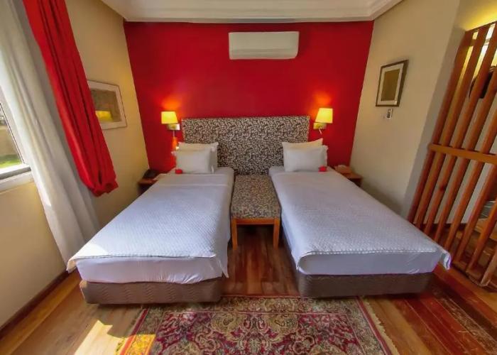 Golden Hill Parker Hotel