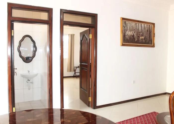 Royal Elmount Hotel