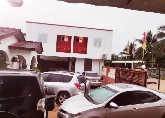 E-Town City Guest House