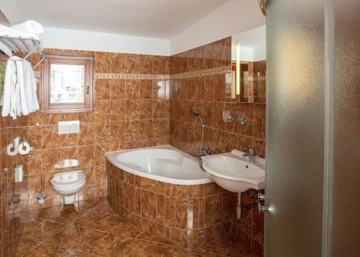 Hotel KATERAIN