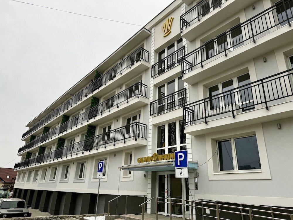 Galanda Apartments