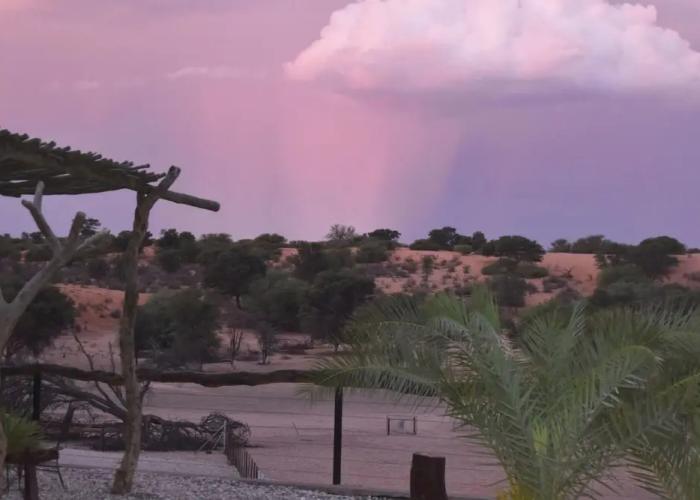 Kalahari Farmstall - Accommodation and Campground