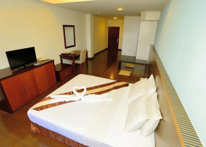 Airai Water Paradise Hotel & Spa