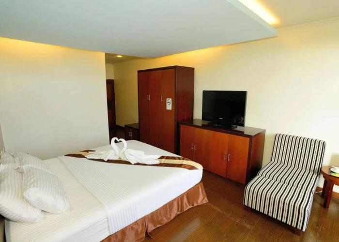 Airai Water Paradise Hotel & Spa