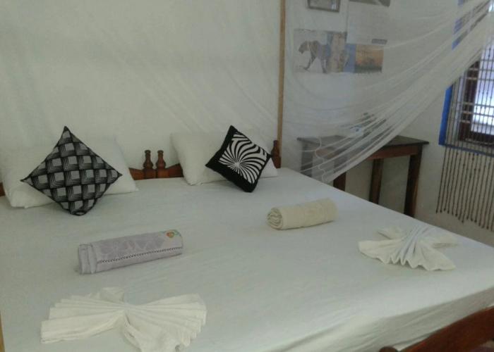 Star Rest Beach Hotel Arugambay
