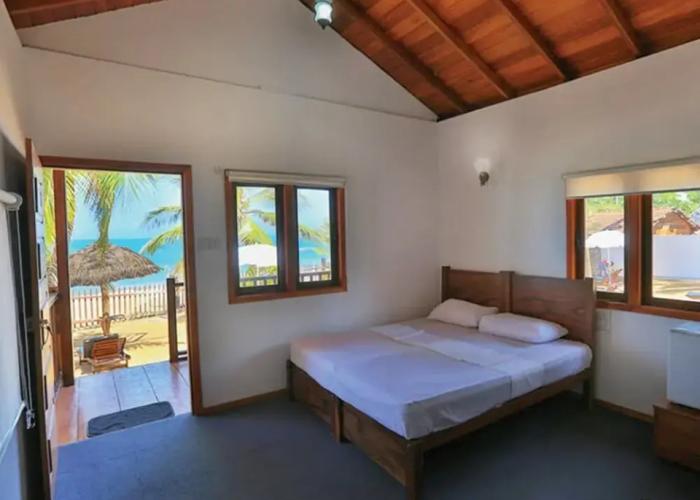 Arugambay PodBay