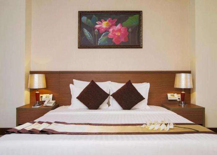 Sunrise Hotel