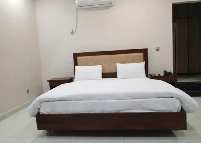 Mangla Tower Hotel