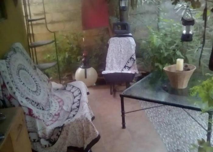 Lovely 3-bdrm Cottage W/private Patios/pkg Sanyang