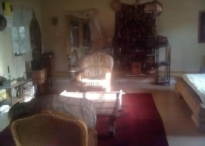 Lovely 3-bdrm Cottage W/private Patios/pkg Sanyang