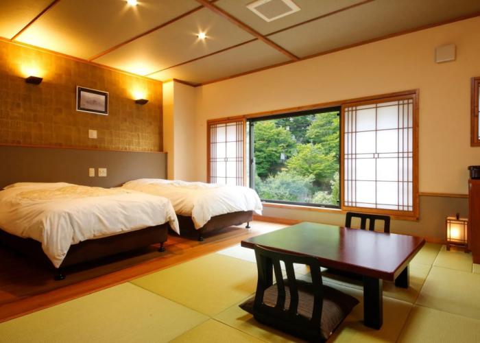 Izanro Iwasaki Ryokan