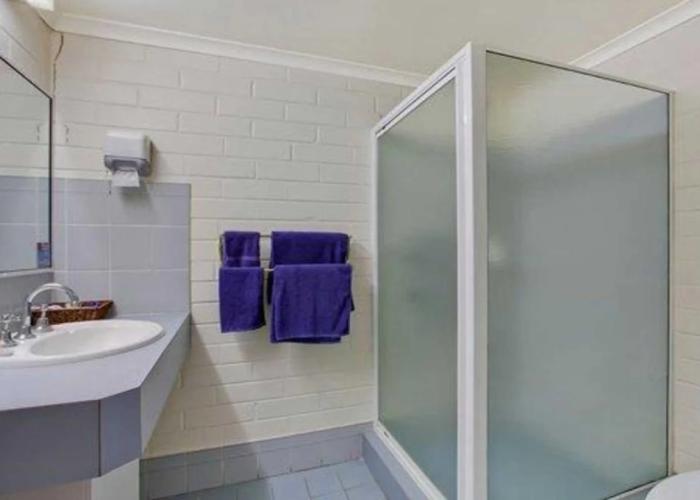 Pioneer Motel
