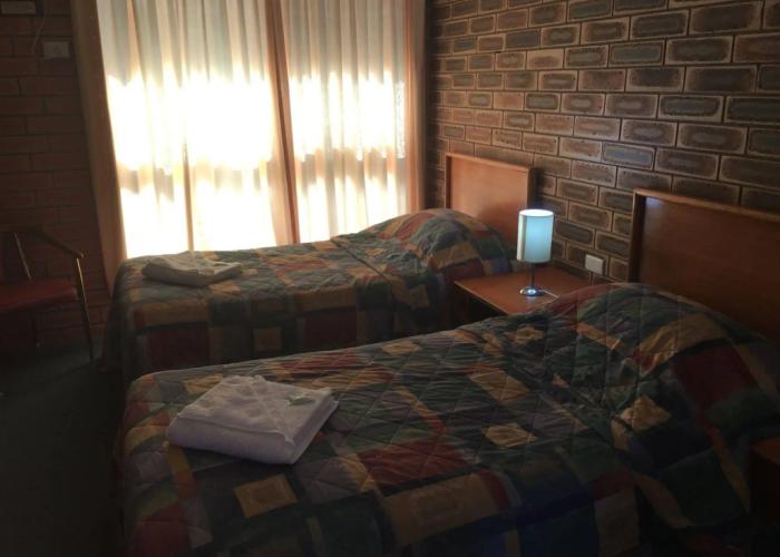 Gunsynd Motor Inn