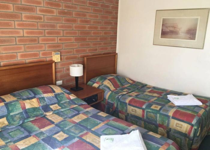 Gunsynd Motor Inn