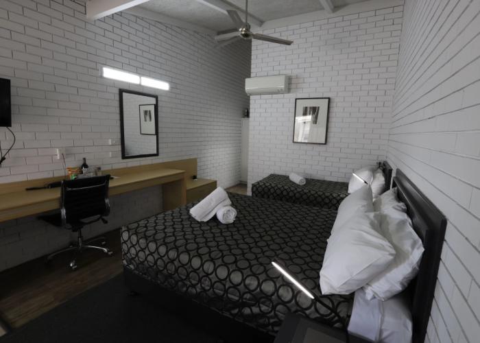 The Town House Motor Inn