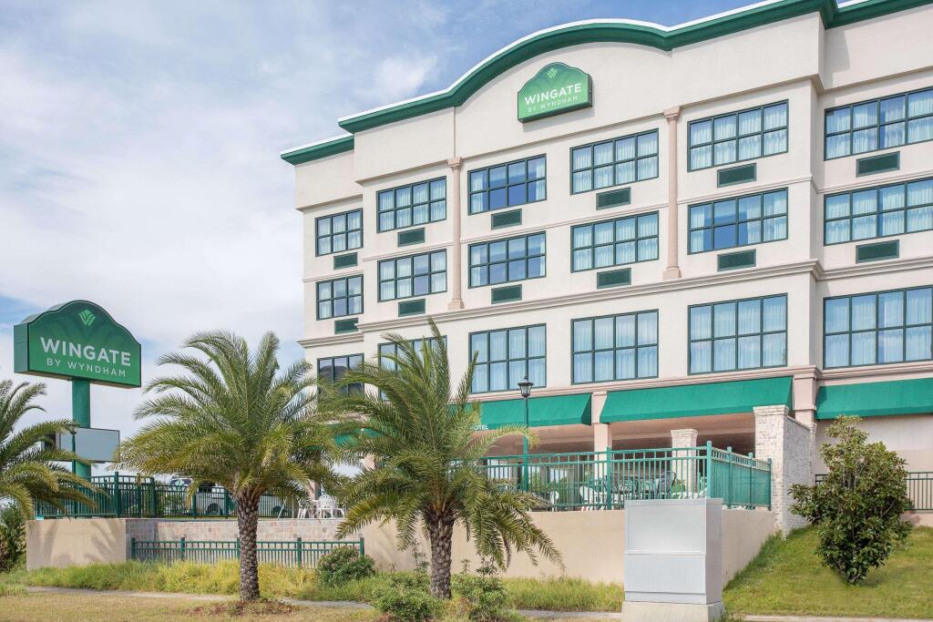 Holiday Inn Express Gulfport Beach by IHG