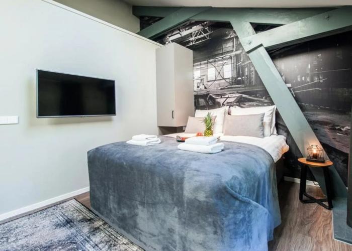 YAYS Amsterdam Maritime by Numa