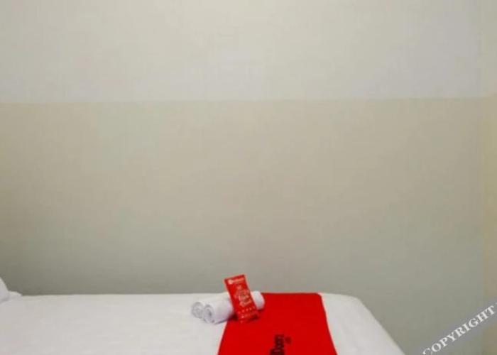 RedDoorz near Tamansari Shopping Center Salatiga