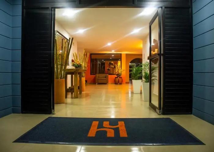 Hotel Yalconia