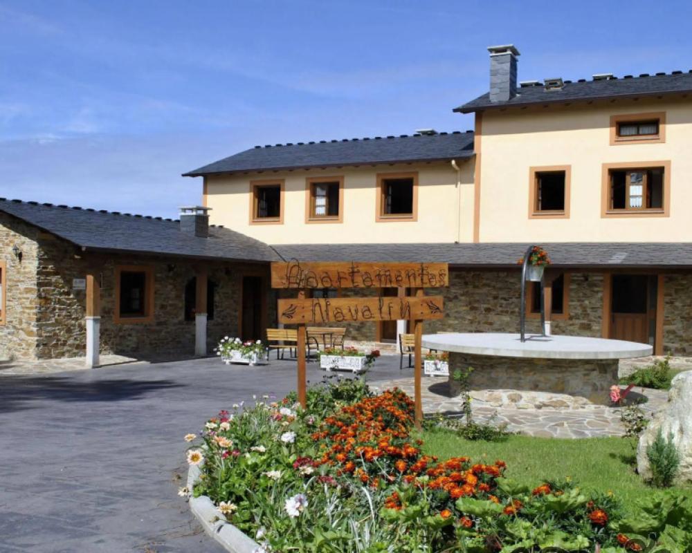 Apartamentos Navalin