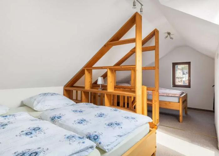 Stylish Apartment With Terrace in Sonneberg